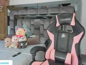 andrew_twink18 from Chaturbate