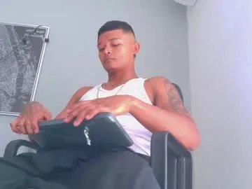 andrewkenoxx_ from Chaturbate