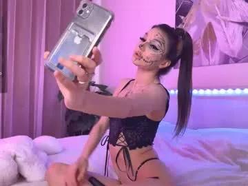 Try cute stripper Lunavine lunavine from Chaturbate