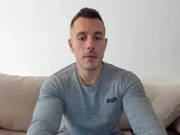 Explore Chaturbate's Roberto4ever roberto4ever from Chaturbate