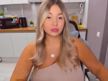 Watch Chaturbate's Sarahmils sarahmils from Chaturbate