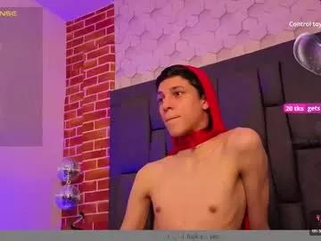 Sexy Skylar__gray wants you to fuck his body now skylar__gray from Chaturbate