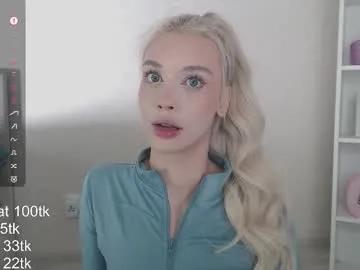 vickyfuckingdoll from Chaturbate