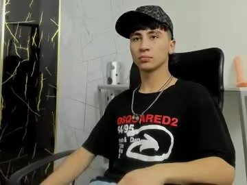 xandergrey8 from Chaturbate