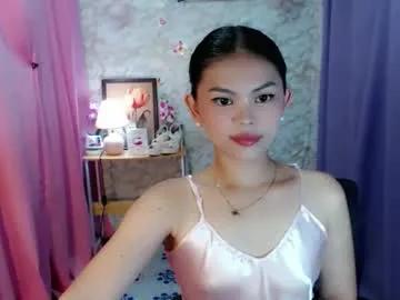 yourlovelytranspinay from Chaturbate