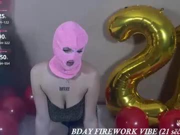 Chaturbate Zoeythepinkmask zoeythepinkmask from Chaturbate