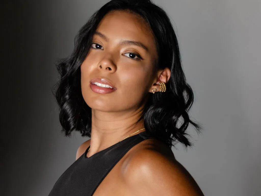 Masturbate to naked camwhore AlyRosse AlyRosse from LiveJasmin