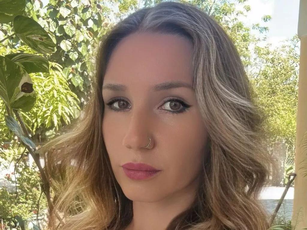 AnaAlvarez from LiveJasmin