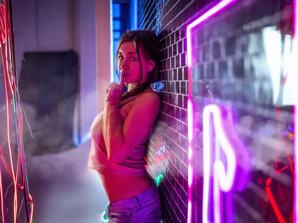 AnaHemsworth from LiveJasmin