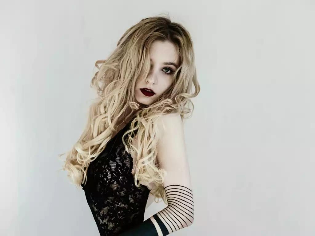 Explore AngelikaMoebius, she wants to masturbate for you AngelikaMoebius from LiveJasmin