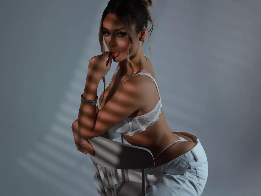 AyannaNur from LiveJasmin