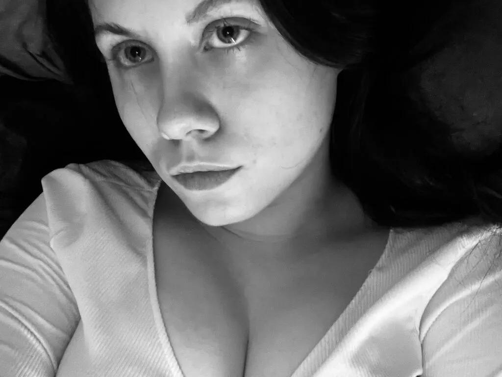 BelaWink from LiveJasmin