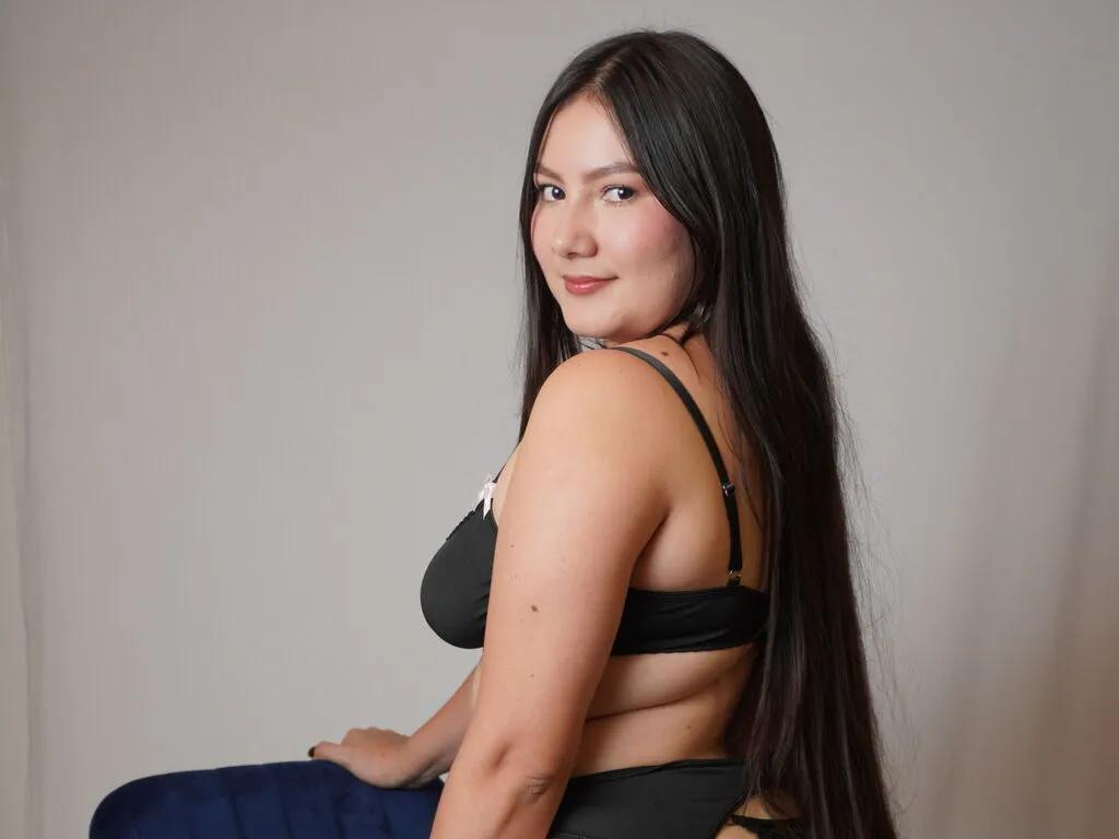 Explore slutty camwhore CamilaNoir CamilaNoir from LiveJasmin