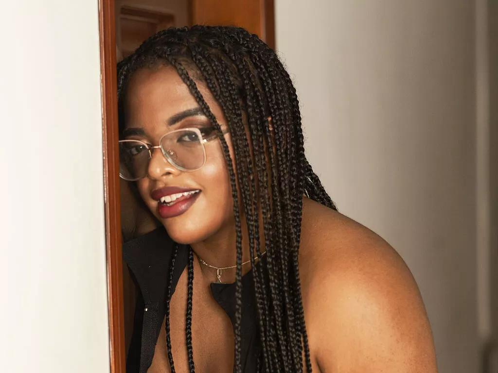 ConieLaurenth from LiveJasmin