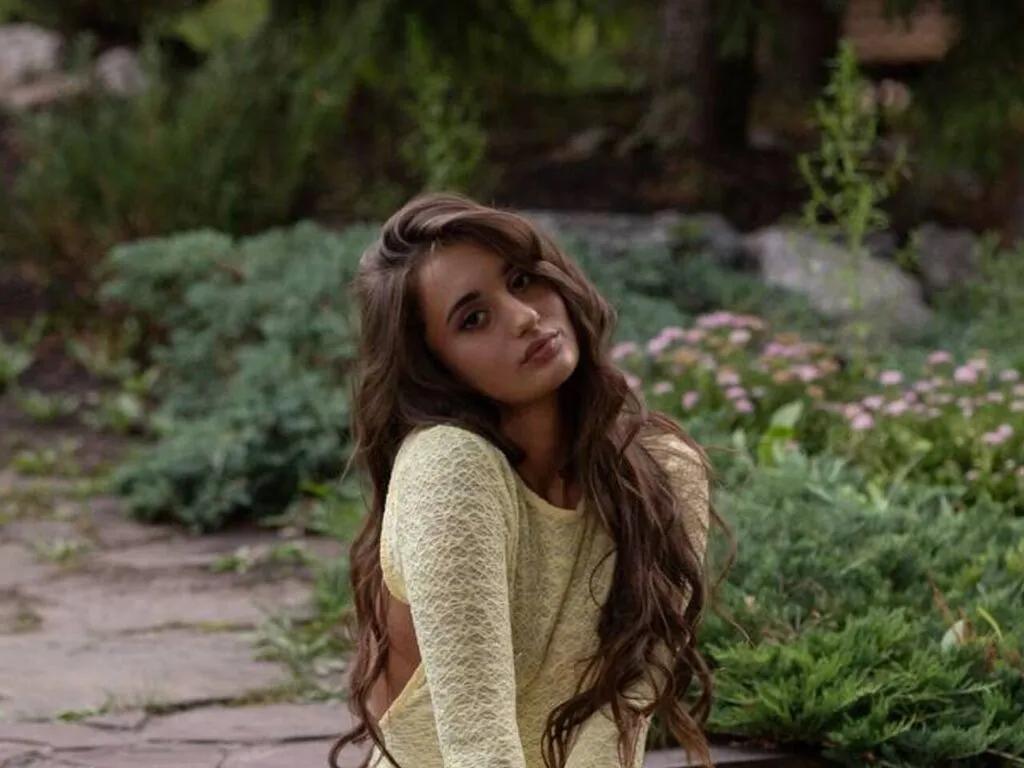 Naked ConstanceCraley wants you to fuck her body now ConstanceCraley from LiveJasmin