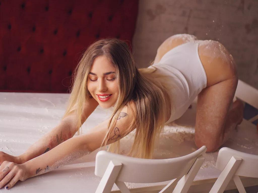 DesireeSanden from LiveJasmin