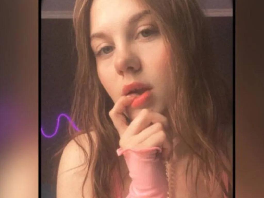 Sweet DynaBae from LiveJasmin DynaBae from LiveJasmin