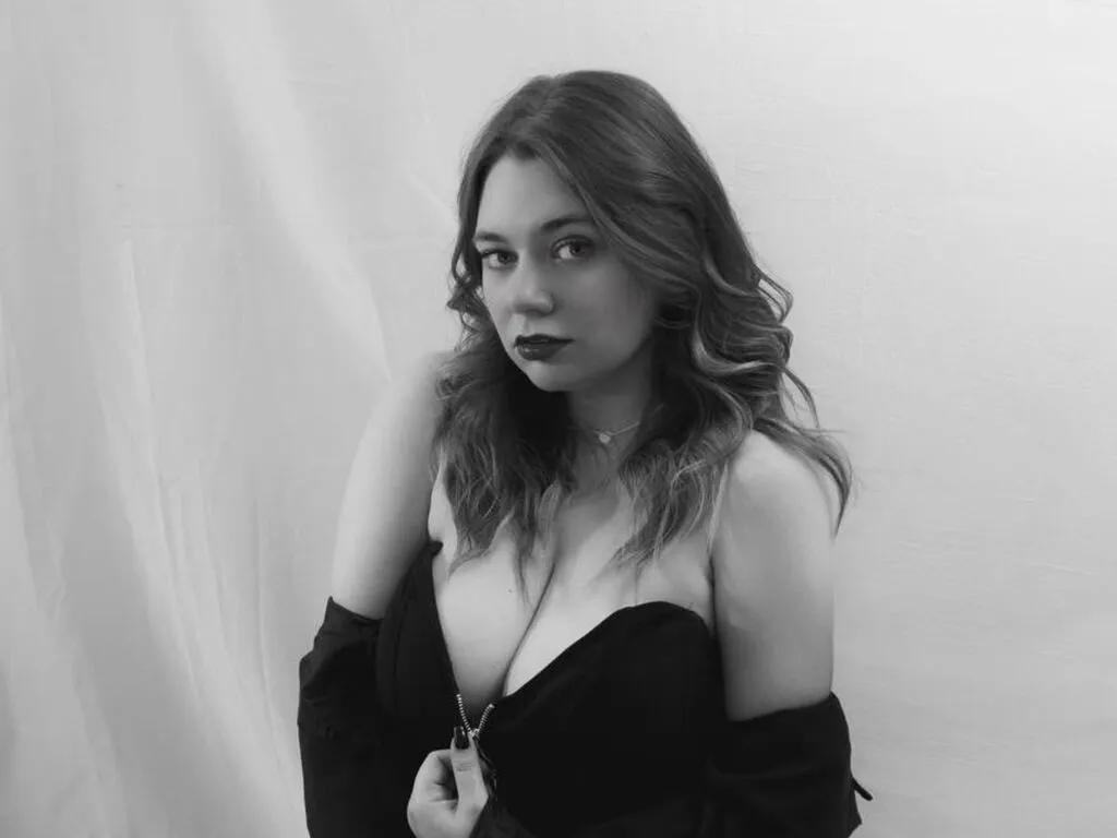 Explore sweet performer EllenMones EllenMones from LiveJasmin