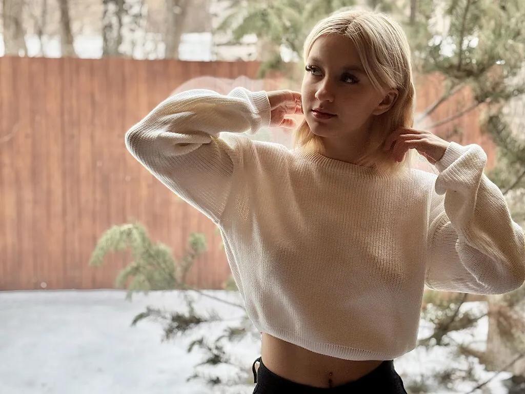 Discover sweet camslut EllieBraddy EllieBraddy from LiveJasmin