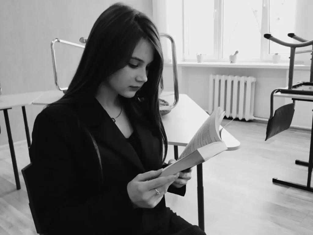 EnricaElis from LiveJasmin