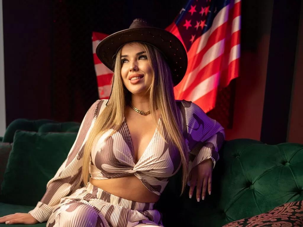 Masturbate to sweet model EvaSunderlands EvaSunderlands from LiveJasmin