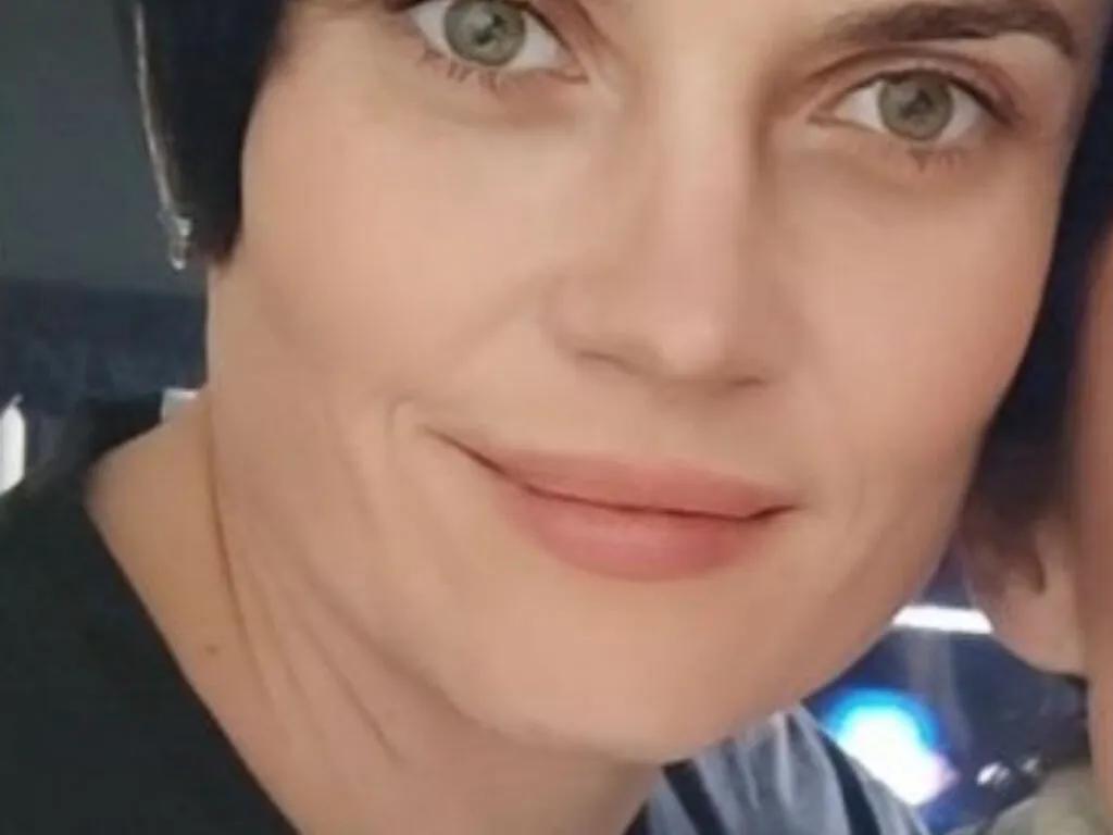 Discover FarahBurn, she wants to masturbate for you FarahBurn from LiveJasmin