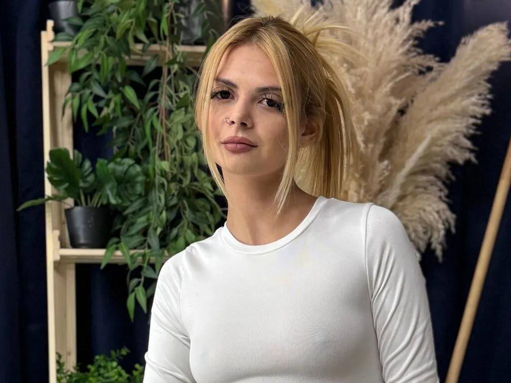 LilianFulwood from LiveJasmin