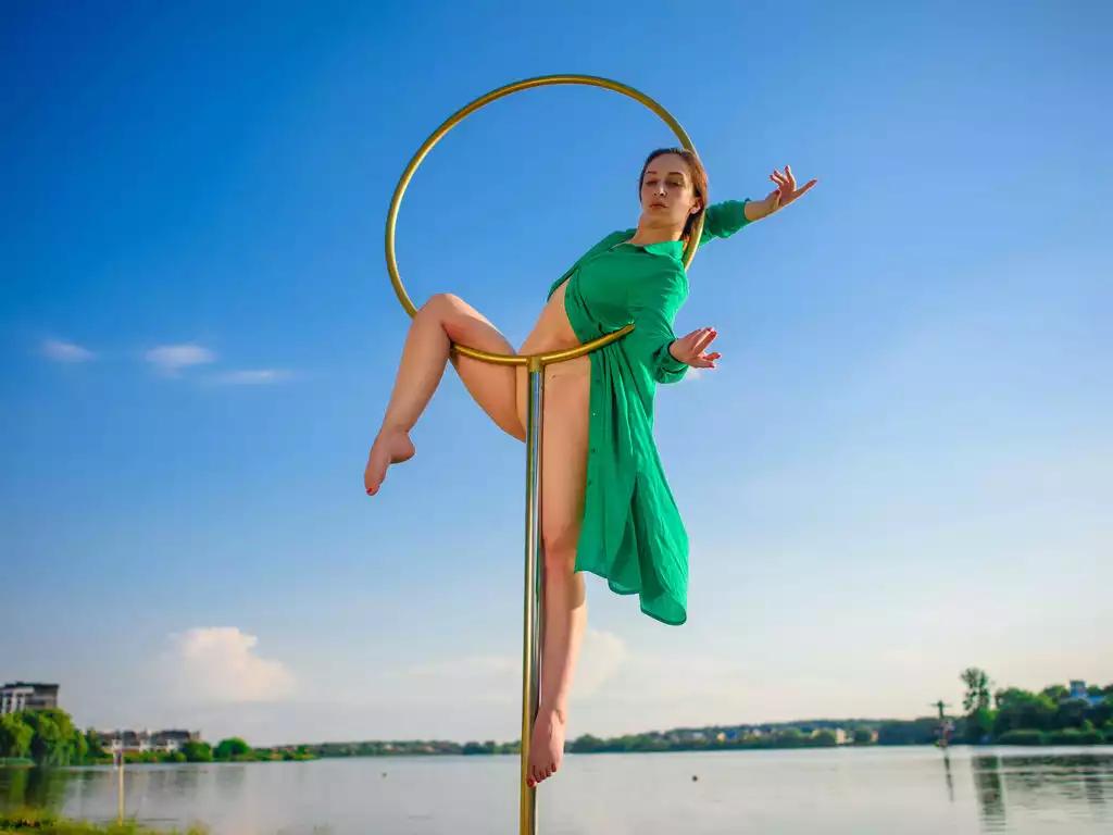 LucyStrike from LiveJasmin