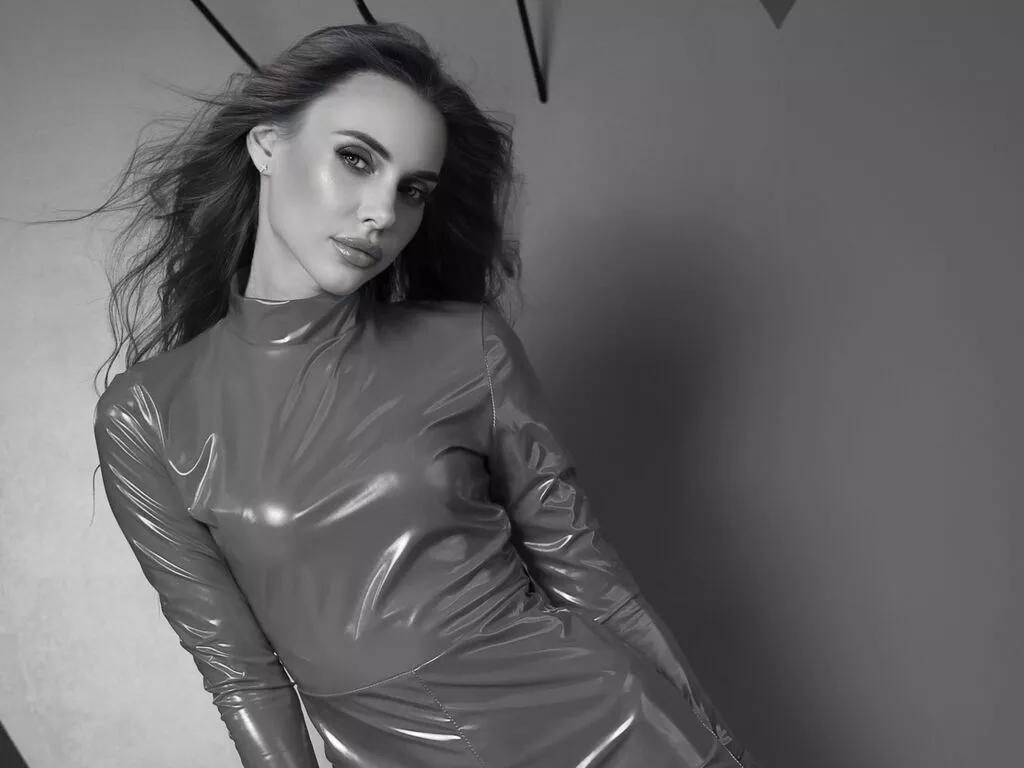 Sexy MichelleRouz from LiveJasmin MichelleRouz from LiveJasmin