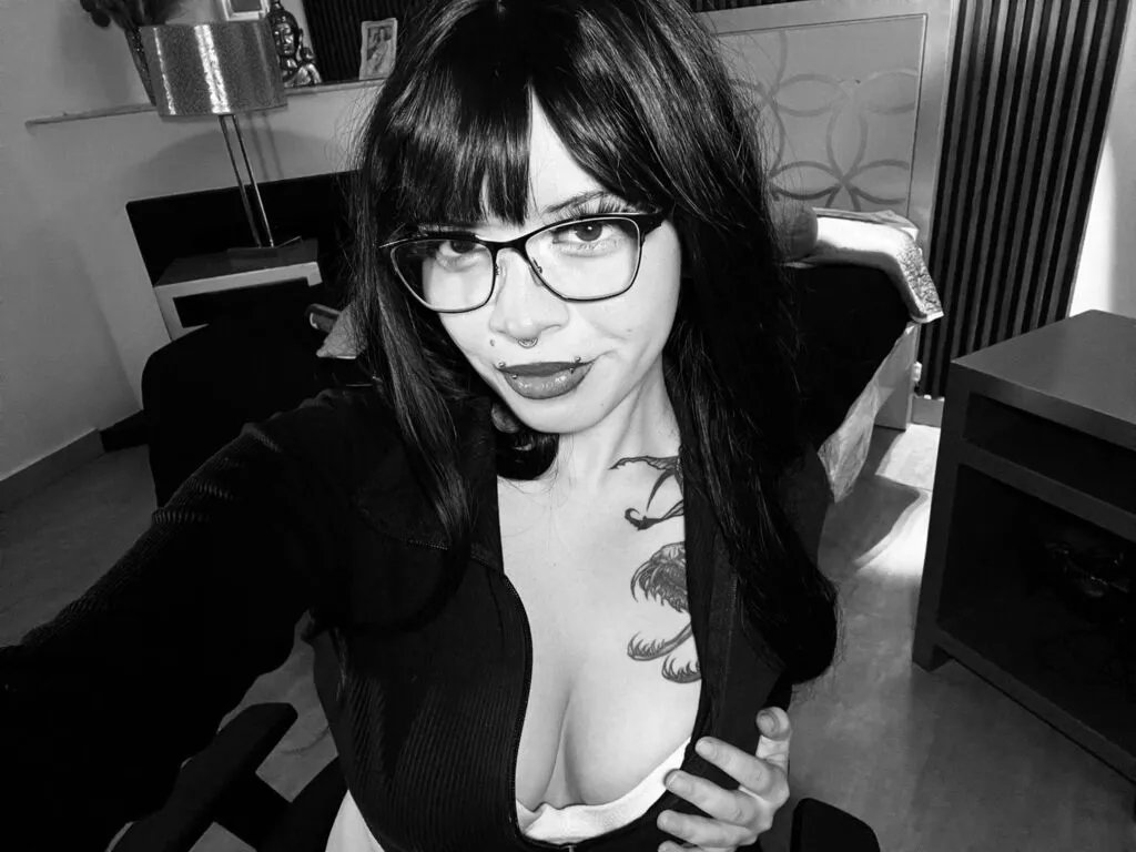 NathashaHotson from LiveJasmin