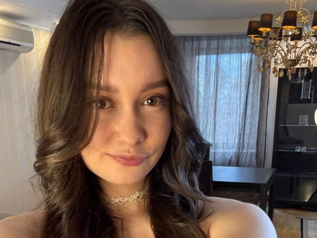 Sweet OdetteCarl from LiveJasmin OdetteCarl from LiveJasmin