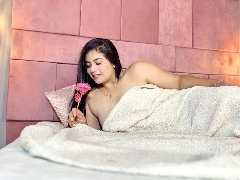 Discover naked stripper XiomyEvance XiomyEvance from LiveJasmin