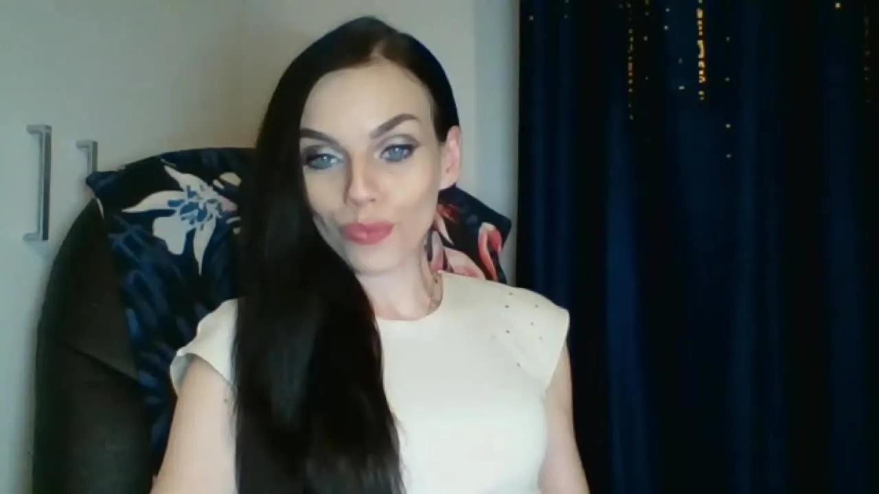 Discover CassieCrazy, she wants to masturbate for you CassieCrazy from Streamray