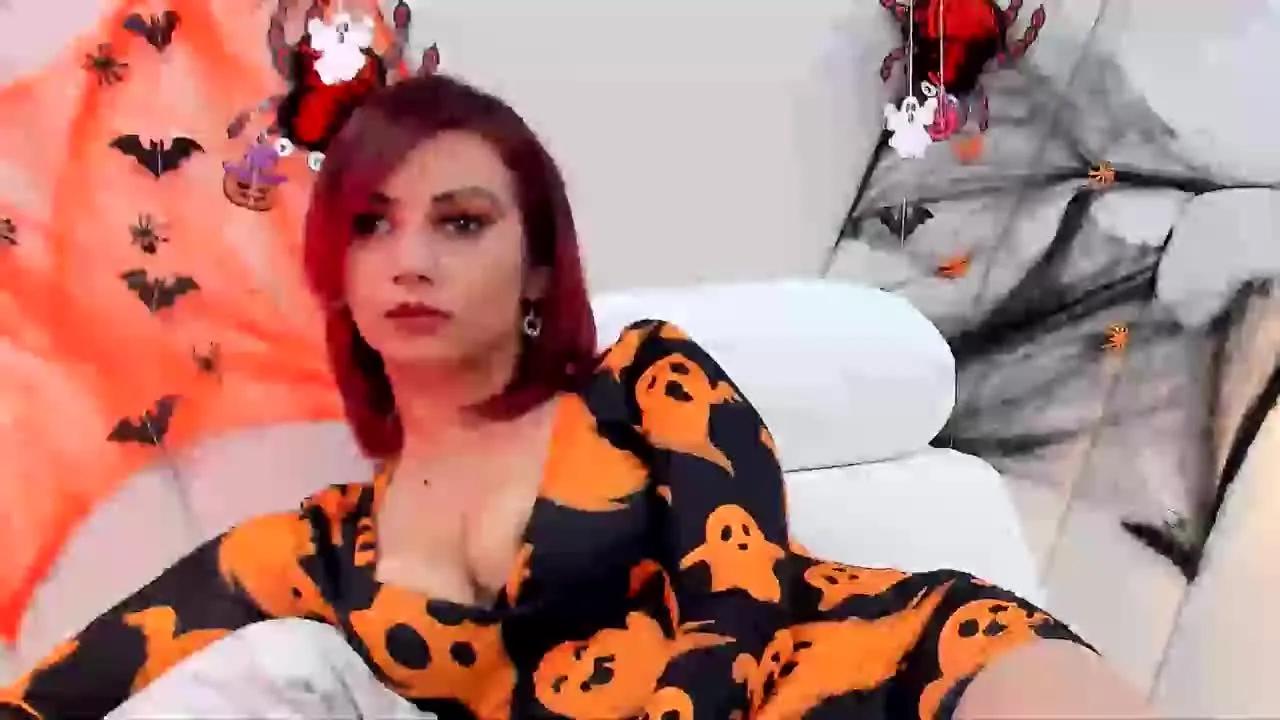 Watch JanetStone, she wants to masturbate for you JanetStone from Streamray