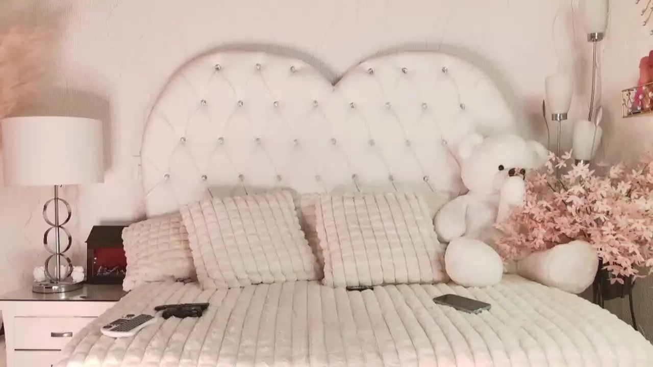 Offline KarlaRati on Streamray