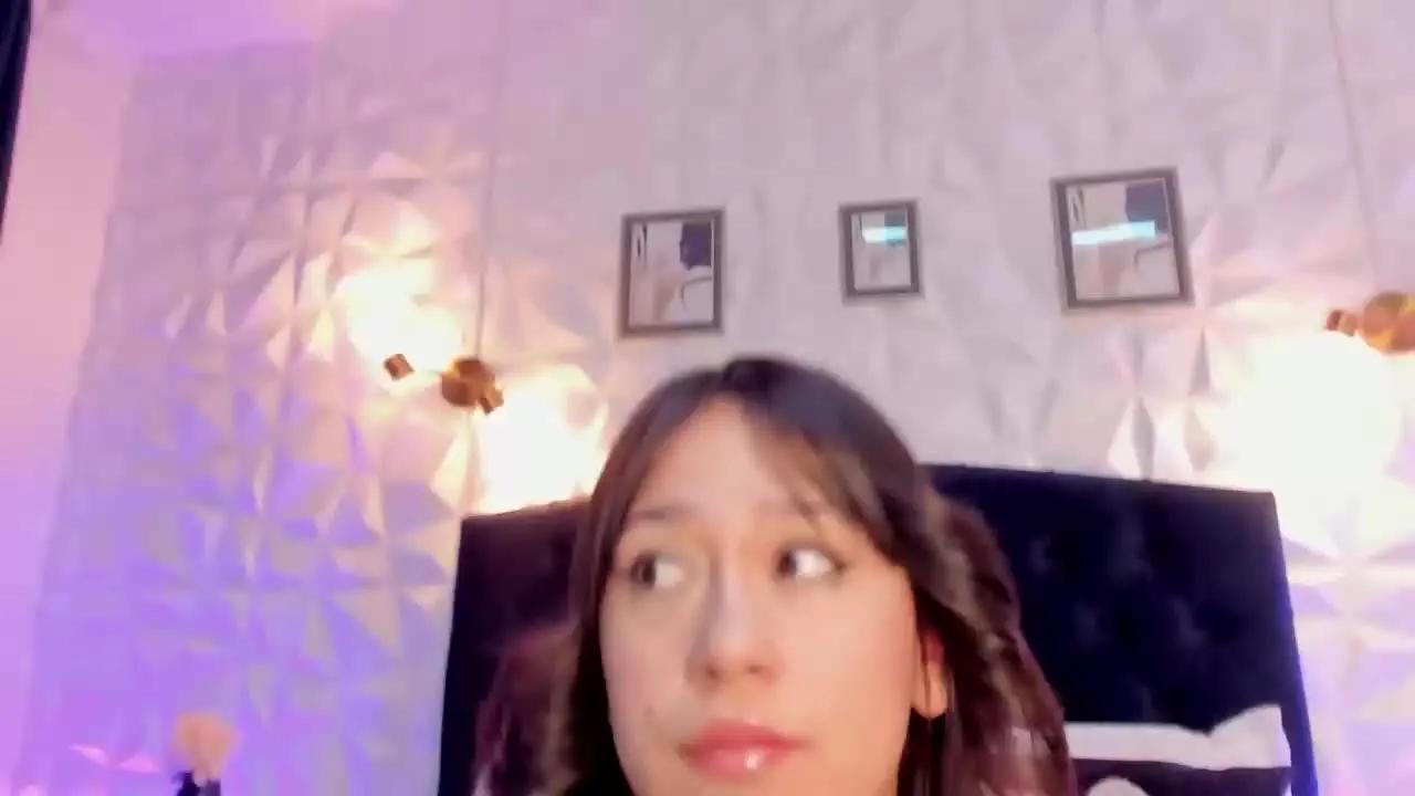 SaraaMillerr from Streamray