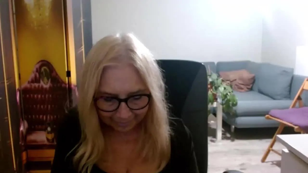 SofiaTease from Streamray