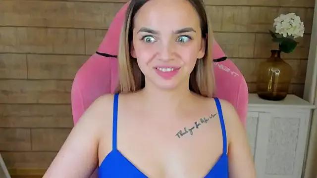 Cute AnitaVenture wants you to fuck her body now AnitaVenture from StripChat