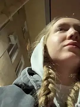 bambi_lu on StripChat