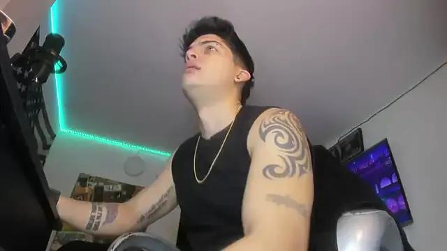 Discover StripChat's Charlie_hotxxx charlie_hotxxx from StripChat