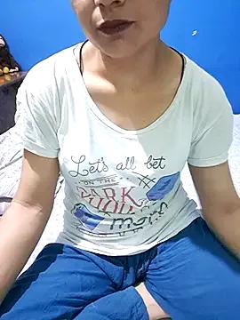 Sexy Cute-Zarina wants you to fuck their body now Cute-Zarina from StripChat