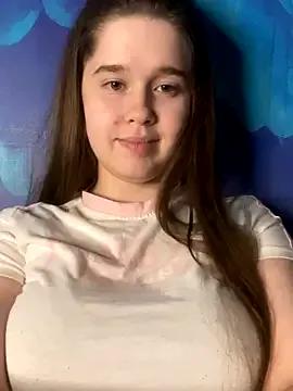 Sweet HornyGirlH wants you to fuck their body now HornyGirlH from StripChat