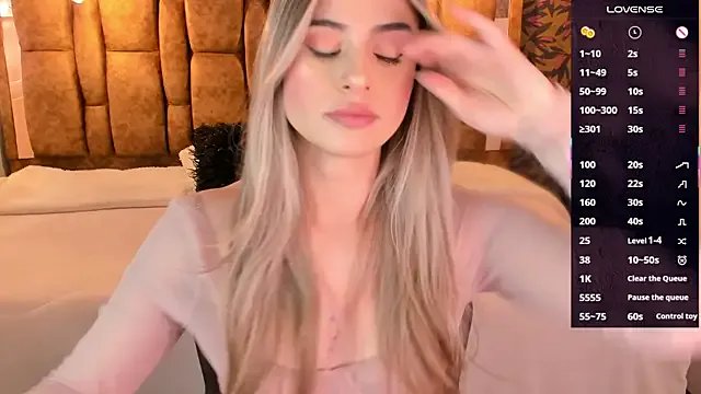 KiaraCarter from StripChat