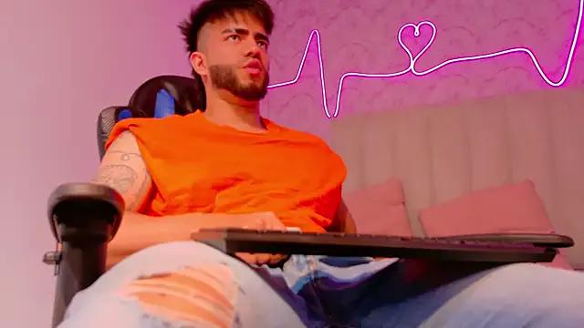 Masturbate to King_Draven3, he wants to masturbate for you King_Draven3 from StripChat