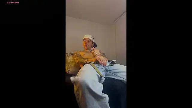 Explore sweet camwhore Liamty_luxor liamty_luxor from StripChat