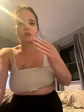 Masturbate to naked stripper LollyLove_ LollyLove_ from StripChat