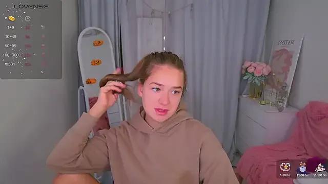 Cute LovelyJessie wants you to fuck her body now LovelyJessie from StripChat