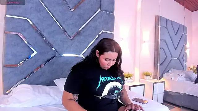 Sexy LucciaPorter wants you to fuck her body now LucciaPorter from StripChat