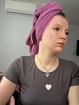 Mary_Blu from StripChat