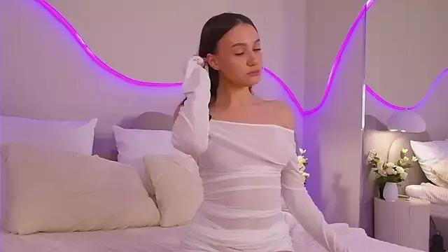 Mary_Honey from StripChat